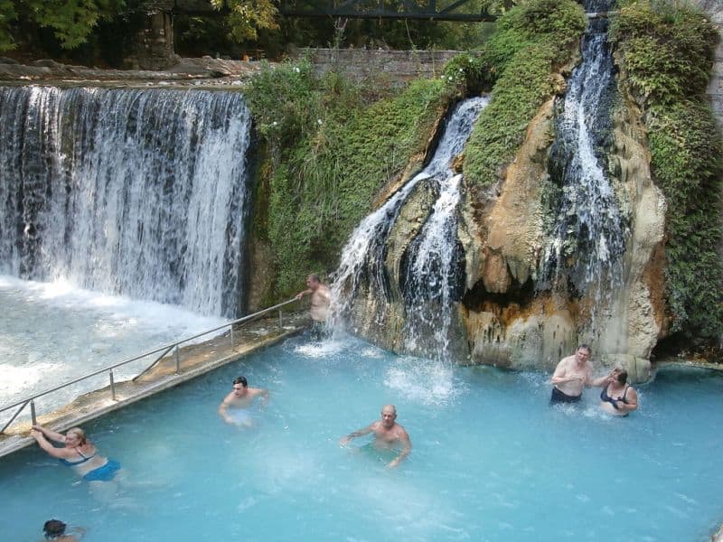  As 10 mellores fontes termais para visitar en Grecia