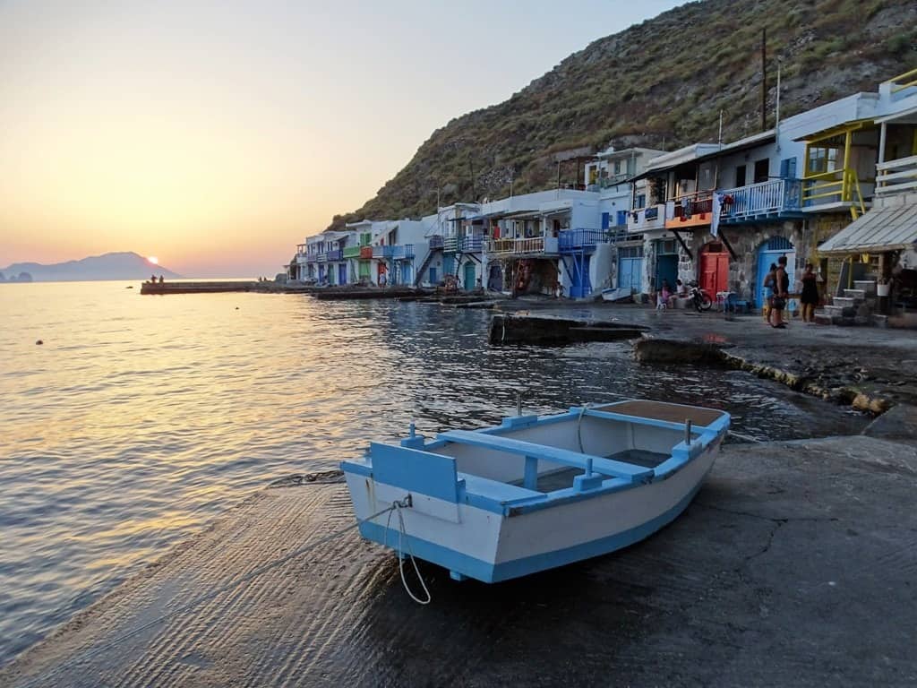  Airbnb Terbaik di Milos, Yunani