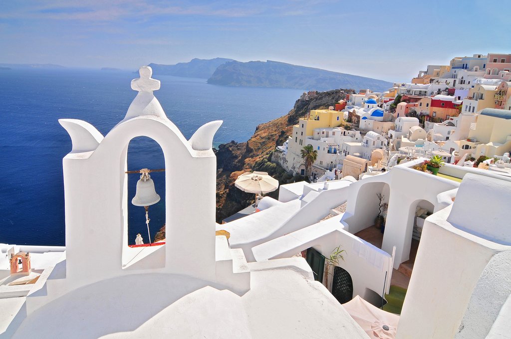  Mikonos ali Santorini? Kateri otok je najboljši za vaše počitnice?